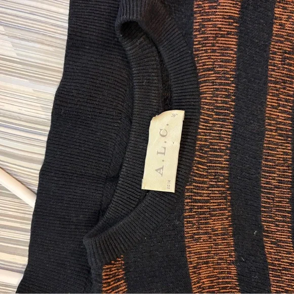 A.L.C. Womens’s Navy and Orange Striped Crewneck Sweater size S - Picture 2 of 4